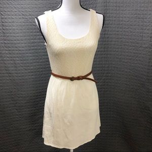 City Triangle Juniors S Cream Dress w/ belt